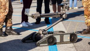 Read more about the article Keajaiban Teknologi: Cara Kerja Robot Militer di Medan Perang