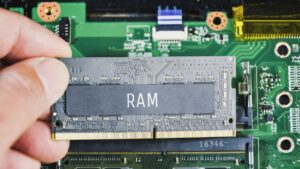 Read more about the article Random Access Memory (RAM): Meningkatkan Kinerja Komputer