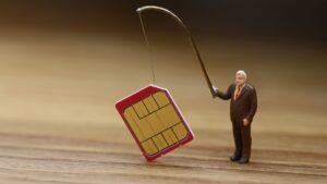 Read more about the article SIM Swapping: Ancaman Siber yang Mengintai Identitas Digital