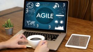 Read more about the article Keuntungan dan Tantangan dalam Menerapkan Metode Pengembangan Agile